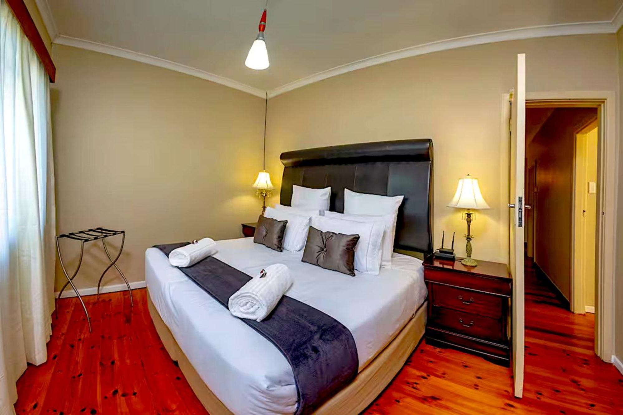 Munro Suites Port Elizabeth Kültér fotó
